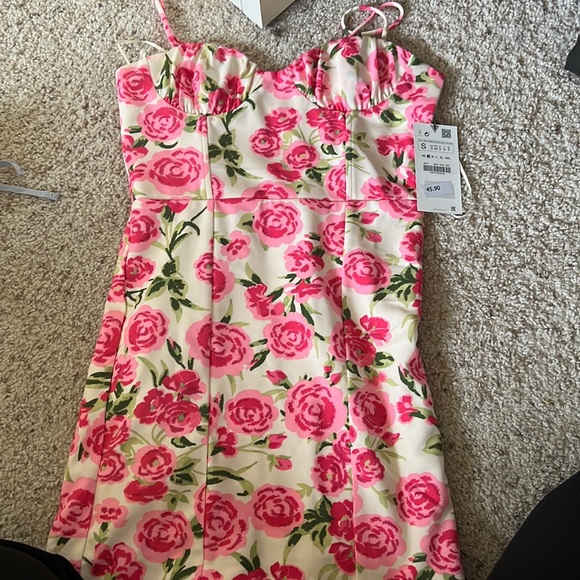 Zara Dresses & Skirts - Zara rose dress